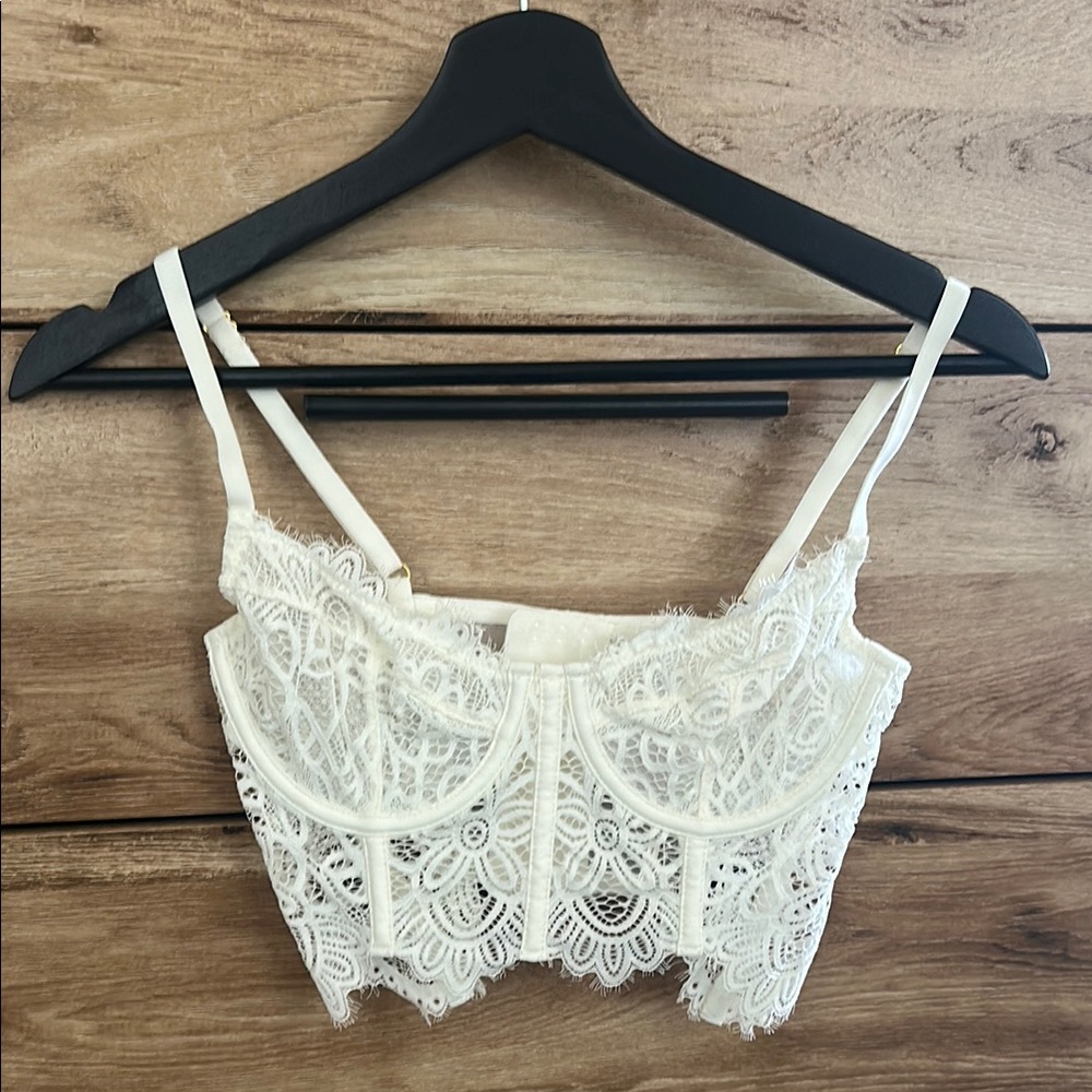 Anthropologie Cream Lace Bralette with Scalloped Edges